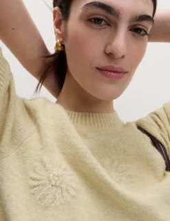 Floral Textured Knitted Top with Wool