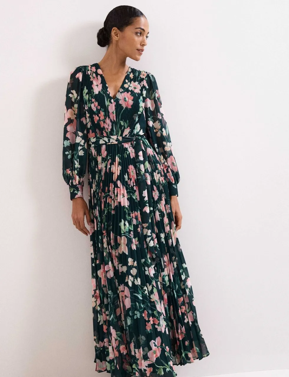 Floral V-Neck Pleated Maxi Tea Dress