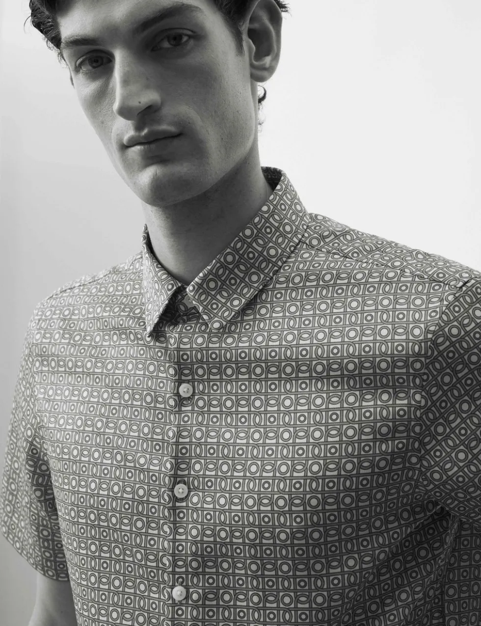 Geometric Print Short Sleeve Shirt