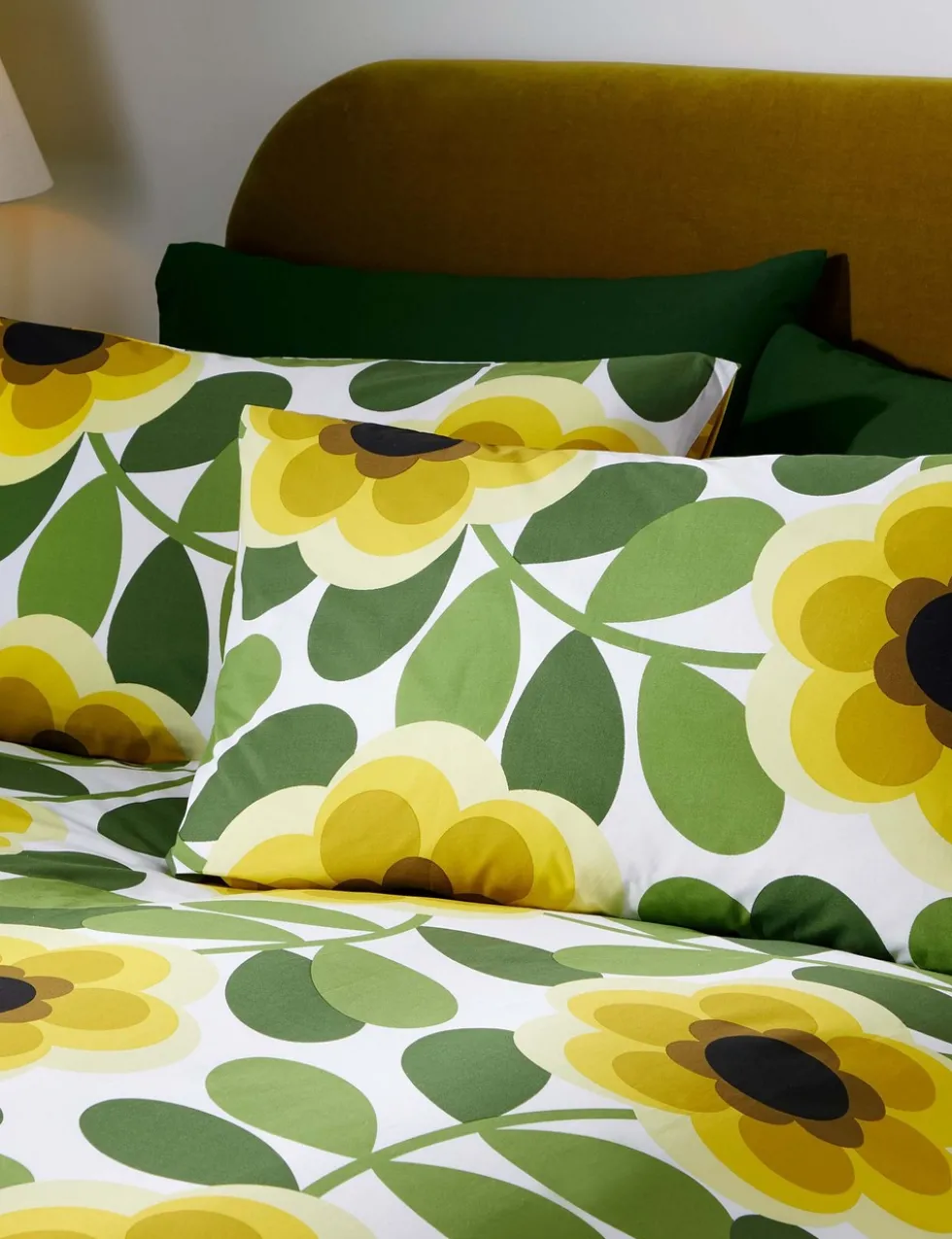 Giant Water Lily Reversible Bedding Set