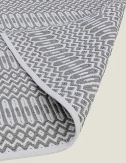Halsey Geometric Indoor & Outdoor Runner