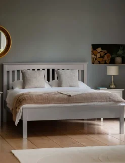 Hastings 4ft Bed