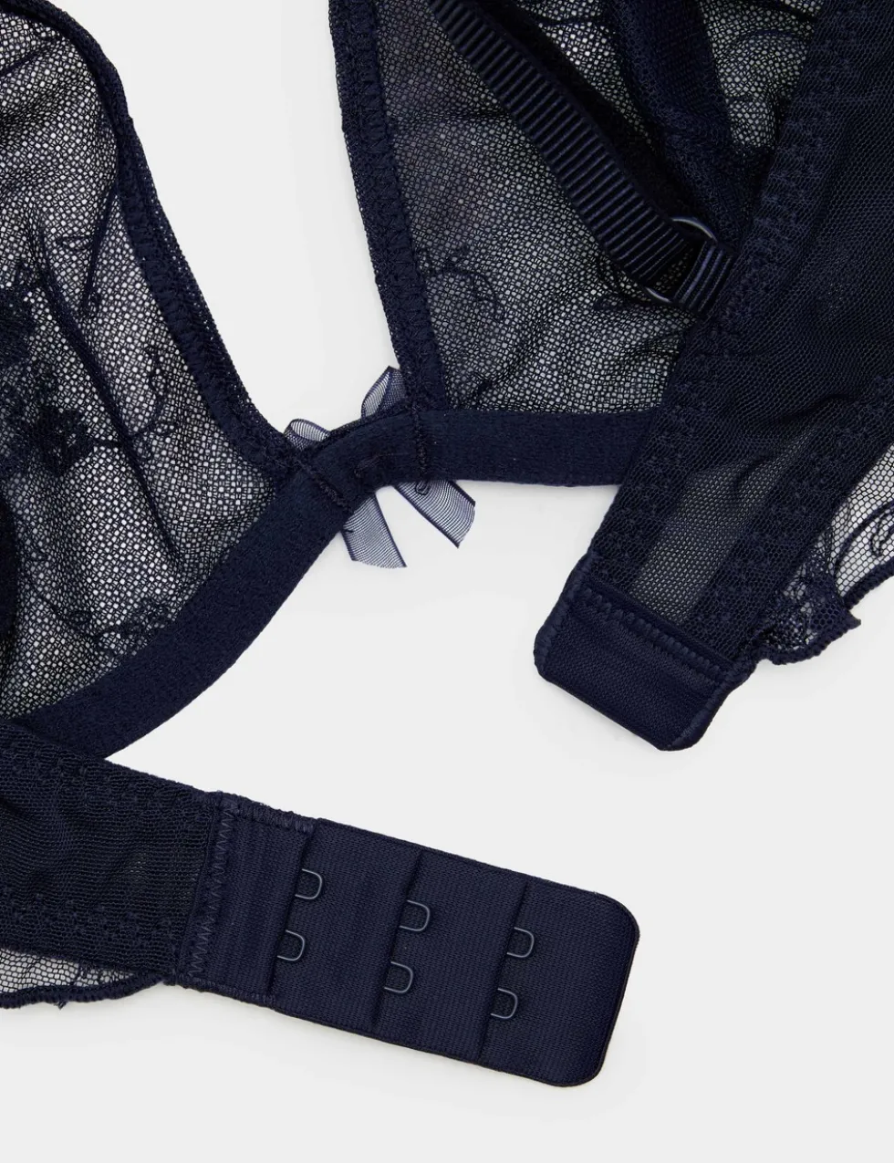 Helena Embroidered Wired Plunge Bra (A-E)