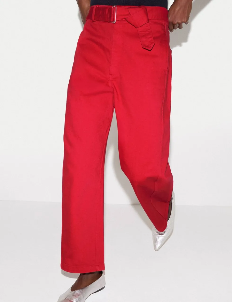 High Waisted Belted Barrel Jeans