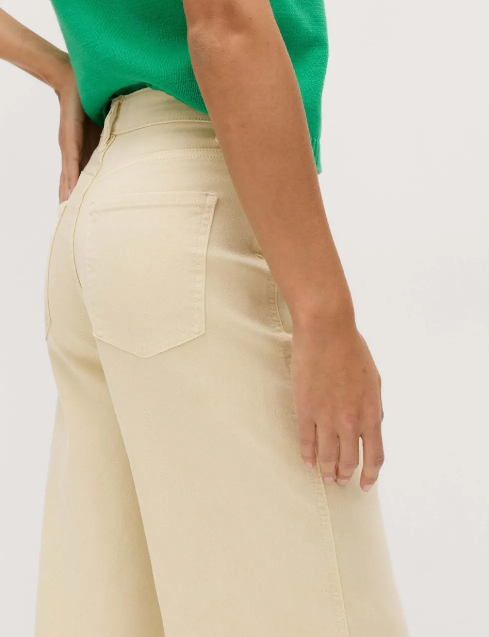 High Waisted Carrot Leg Ankle Grazer Jeans