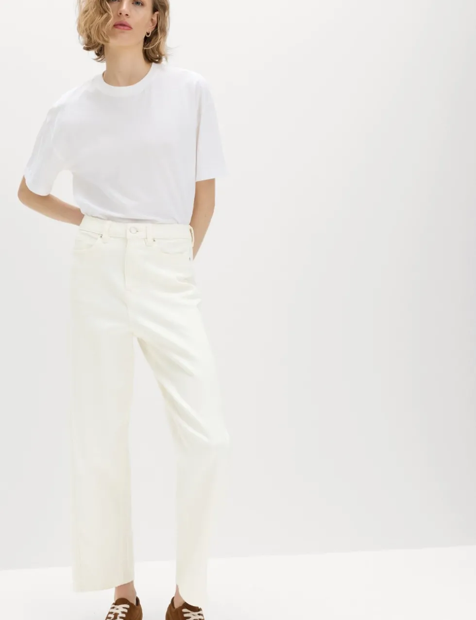 High Waisted Carrot Leg Ankle Grazer Jeans