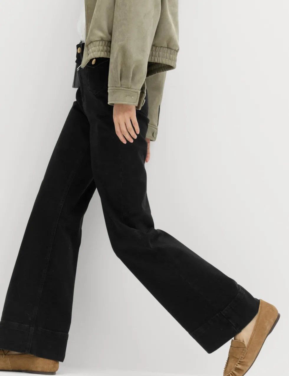 High Waisted Patch Pocket Flared Jeans