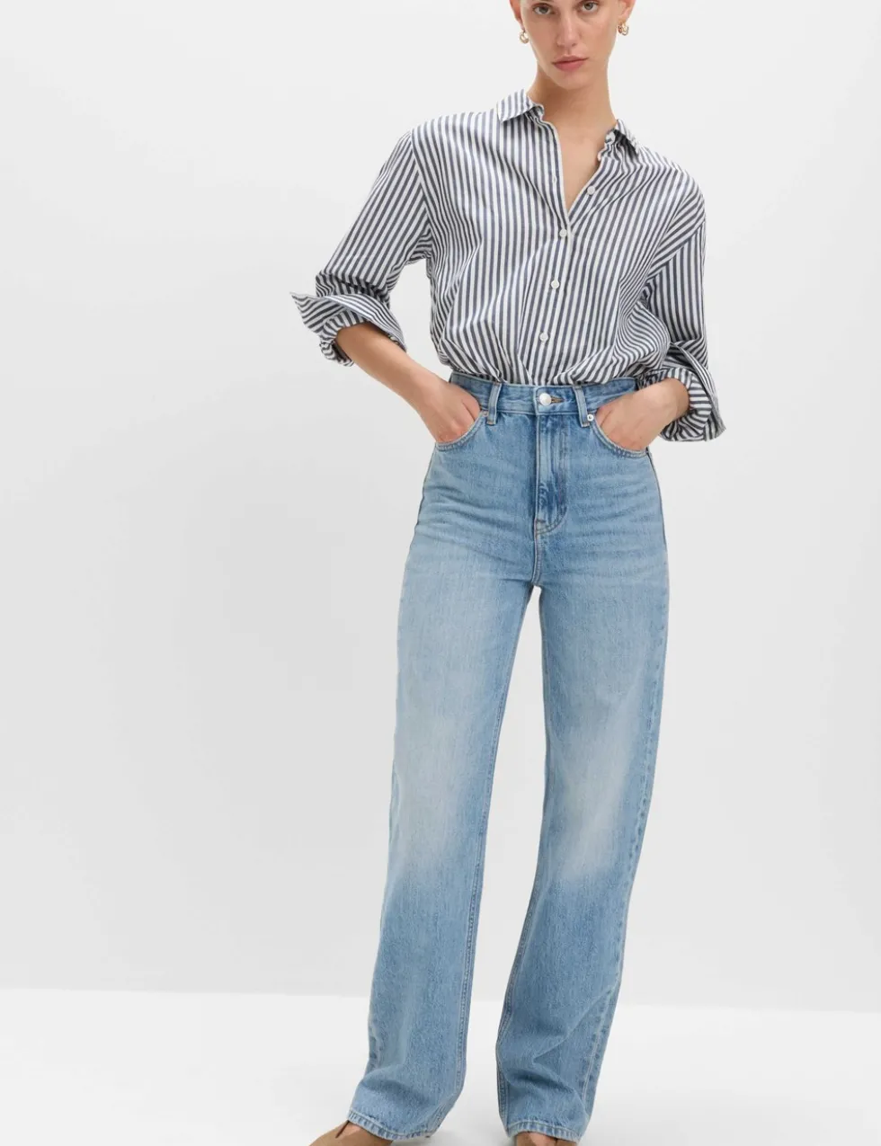 High Waisted Relaxed Straight Jeans