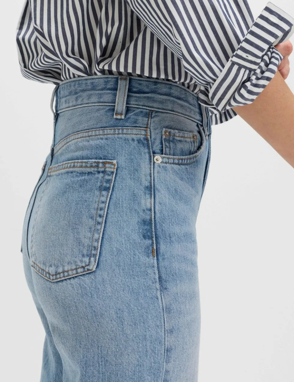 High Waisted Relaxed Straight Jeans