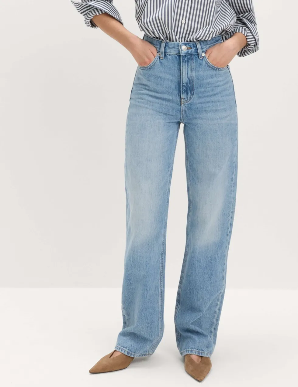 High Waisted Relaxed Straight Jeans
