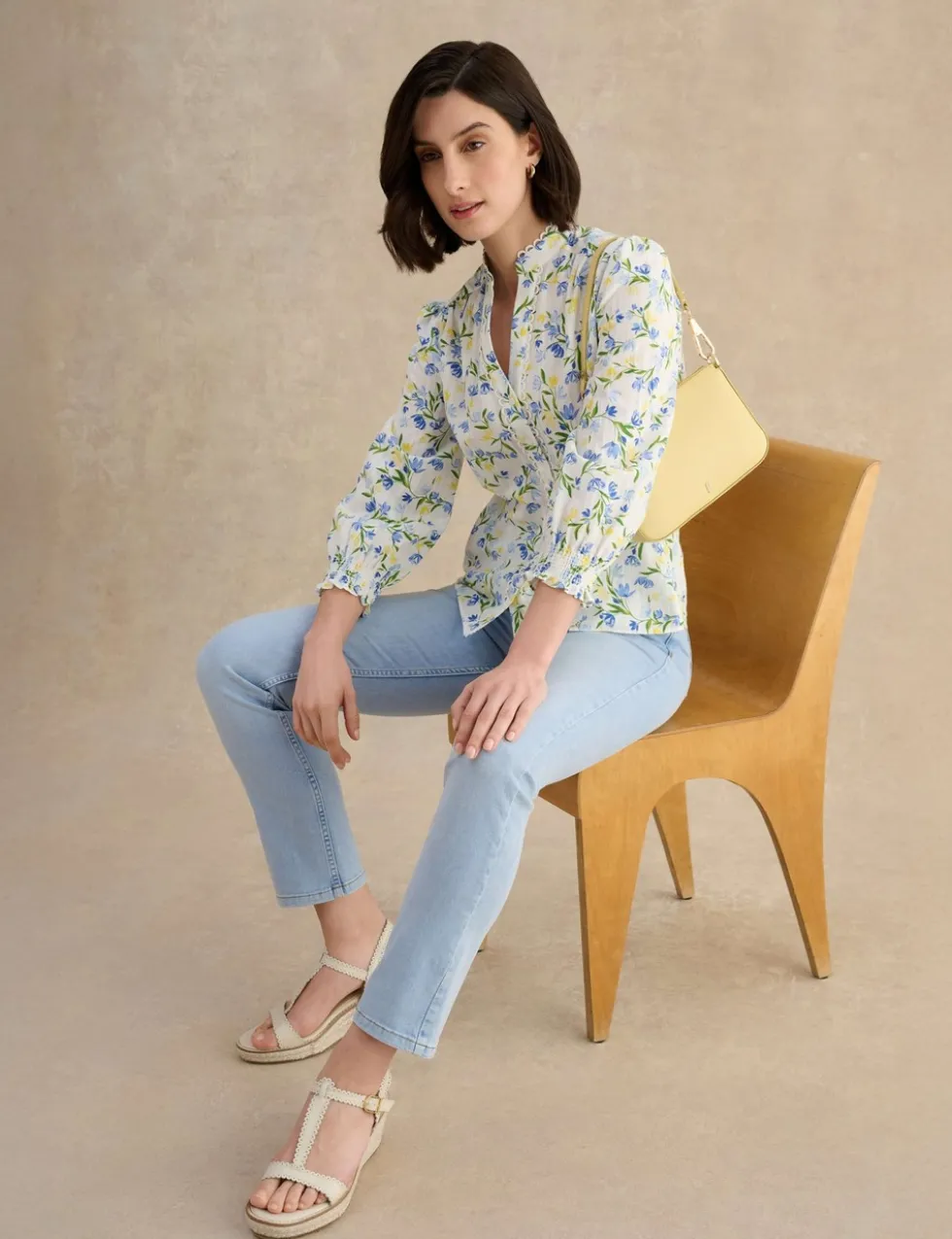 High Waisted Slim Fit Jeans