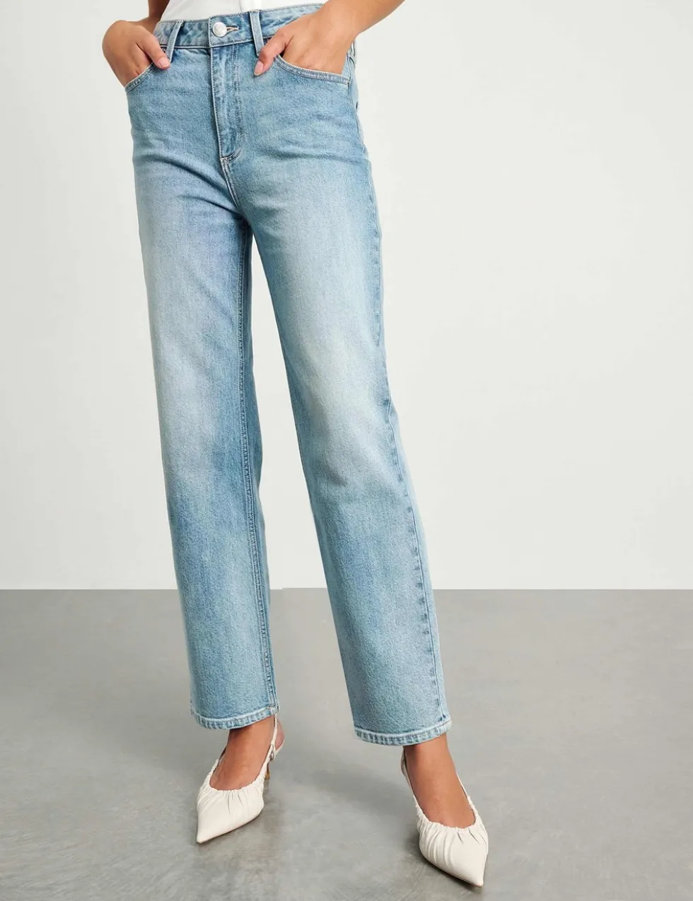 High Waisted Straight Leg Jeans
