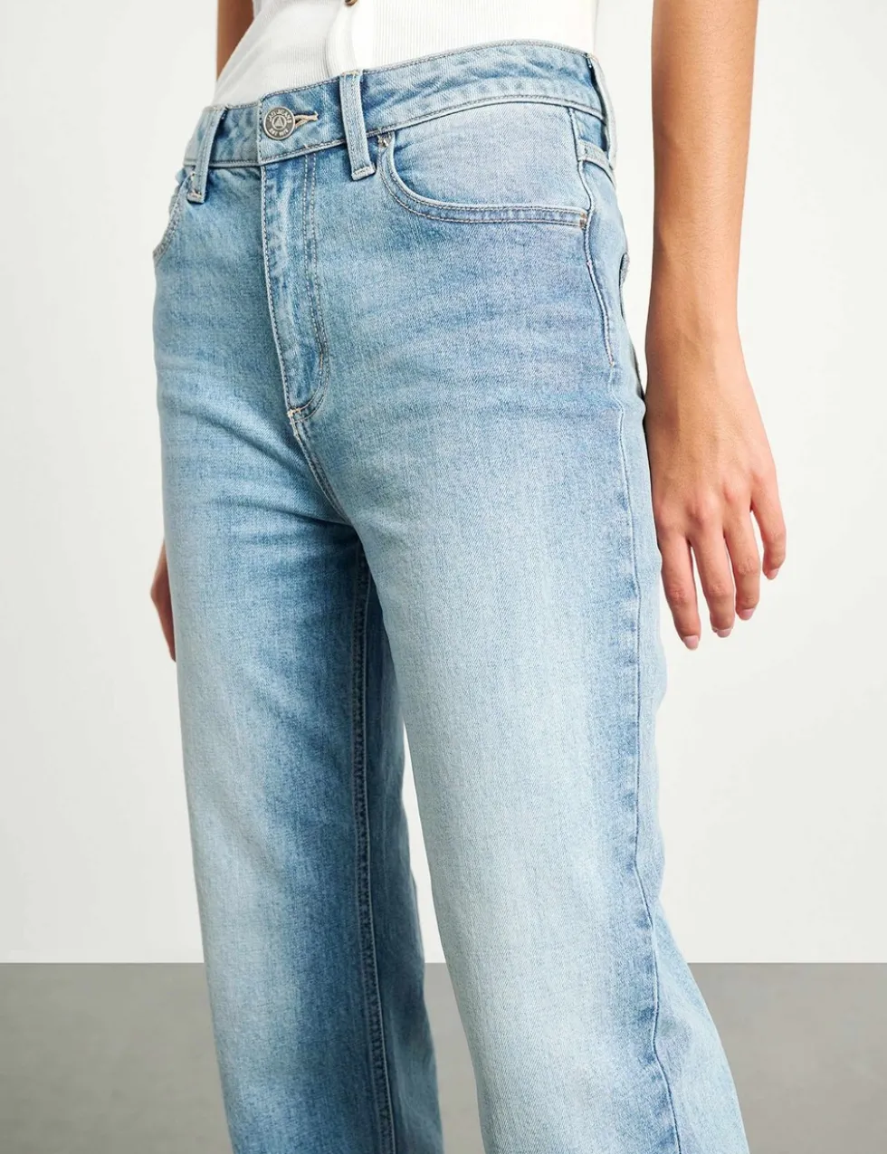 High Waisted Straight Leg Jeans