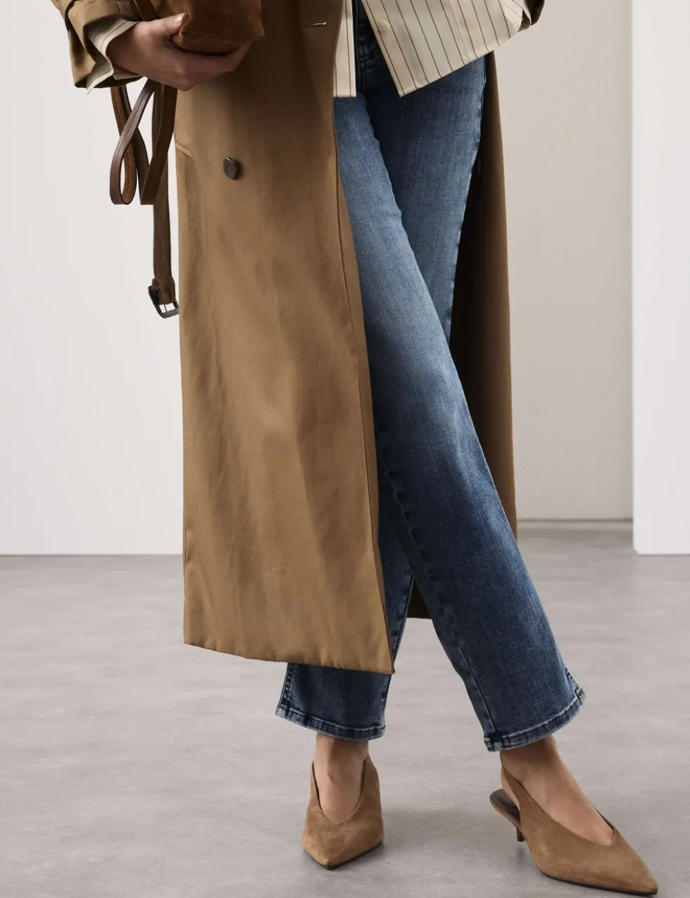 High Waisted Straight Leg Jeans