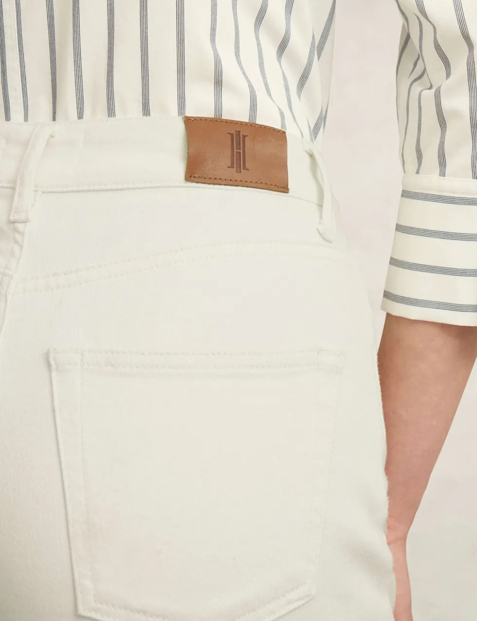 High Waisted Wide Leg Cropped Jeans