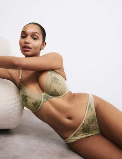 Ianthe Embroidery Wired Plunge Bra (F-H)