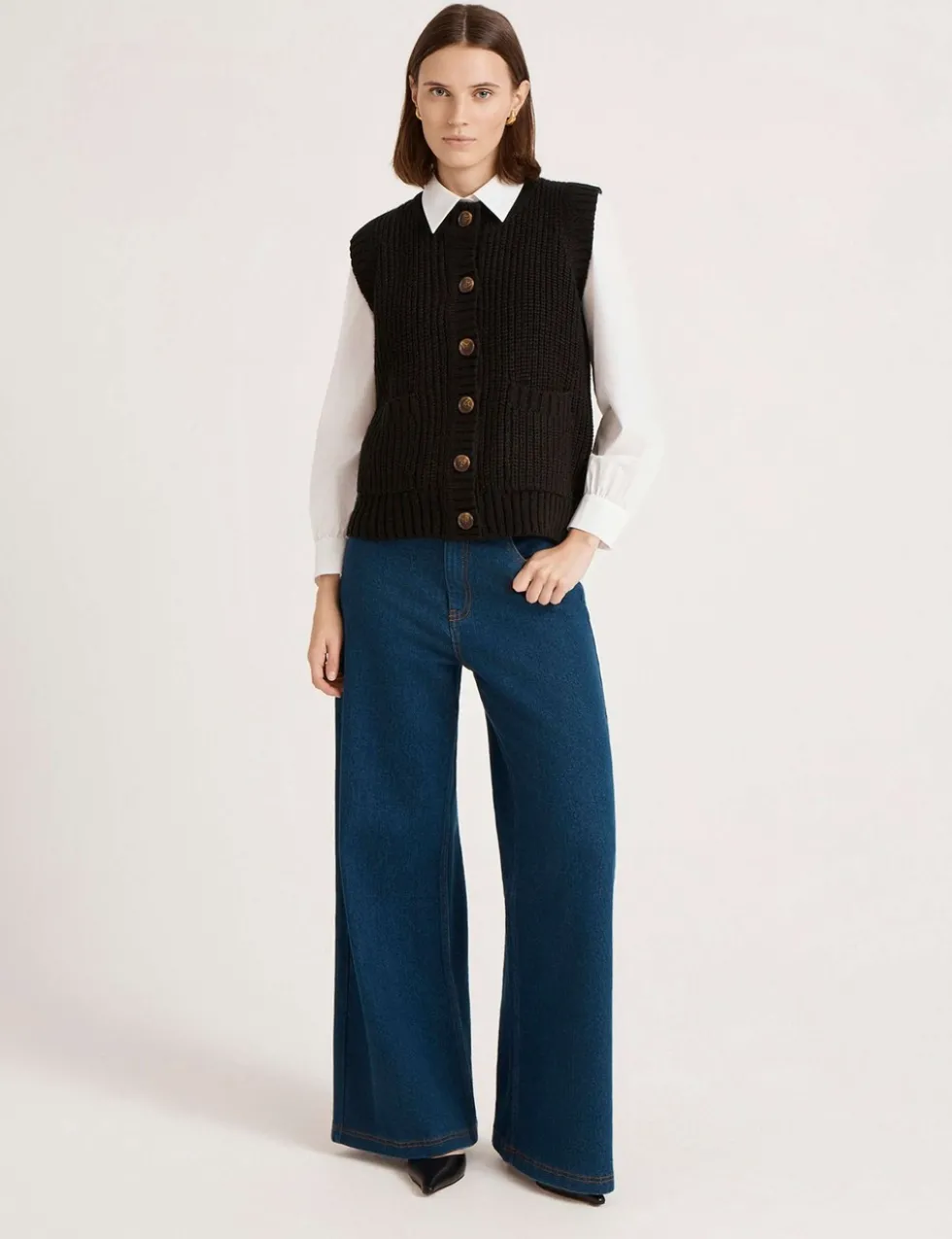 Janette Round Neck Knitted Vest