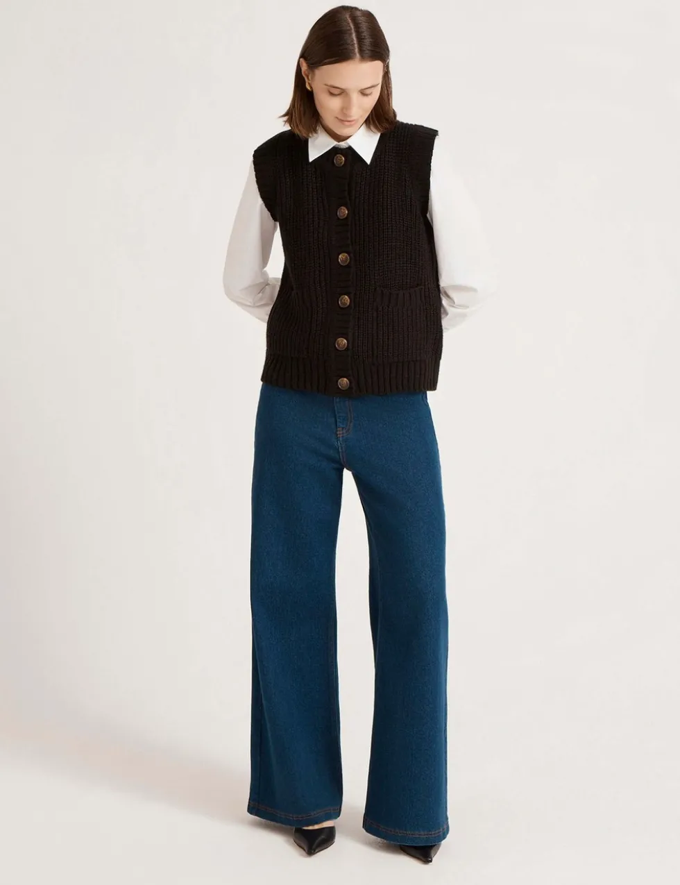 Janette Round Neck Knitted Vest