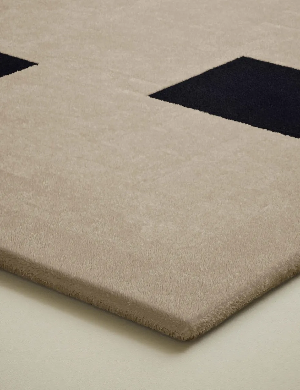 Kelly Hoppen Pure Wool Dash Geometric Rug