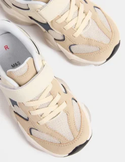 Kids' Chunky Freshfeet™ Riptape Trainers (4 Small - 3 Large)