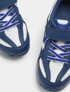 Kids' Chunky Light Up Trainers (4 Small - 2 Large)