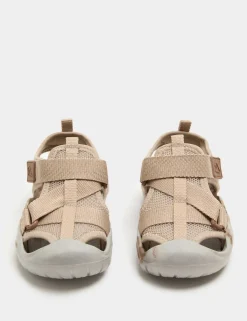 Kids' Closed Toe Trekkers (4 Small - 2 Large)