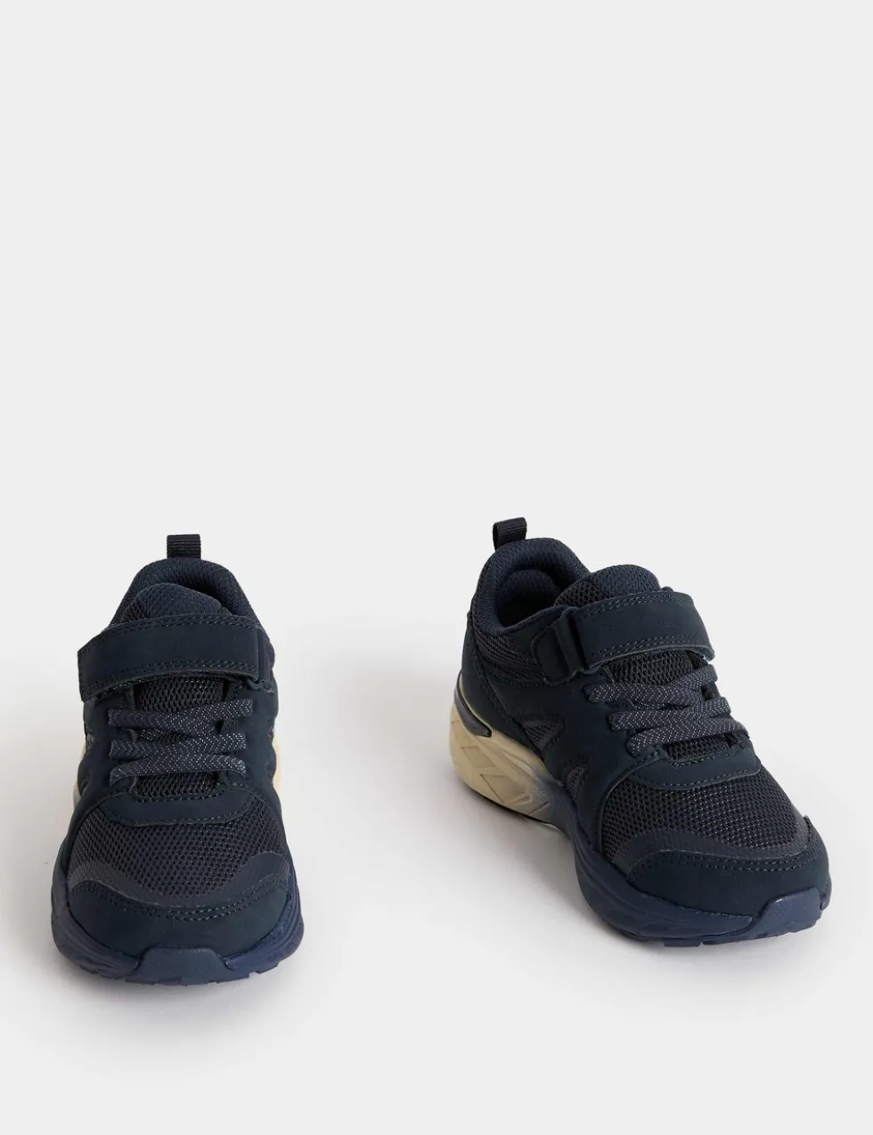 Kids' Freshfeet™ Riptape Trainers (4 Small - 2 Large)