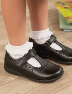 Kids' Leather School Shoes (6 Small - 1½ Large)
