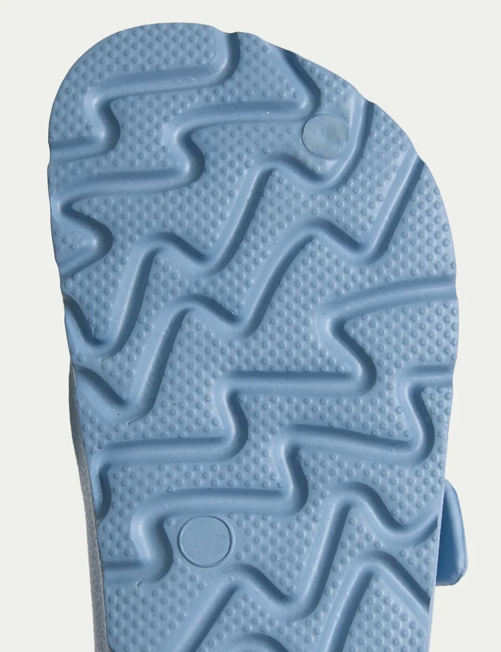 Kids' Plain Buckle Footbed Sandals (4 Small - 2 Large)