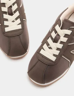Kids’ Retro Trainers (4 Small-7 Large)