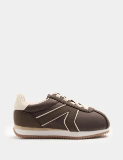 Kids’ Retro Trainers (4 Small-7 Large)