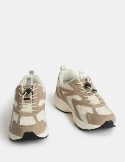 Kids' Toggle Trainers (4 Small - 7 Large)