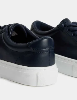Kids' Trainers (4 Small - 7 Large)