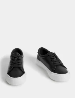 Kids' Trainers (4 Small - 7 Large)
