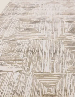 Kuza Portrait Woven Rug