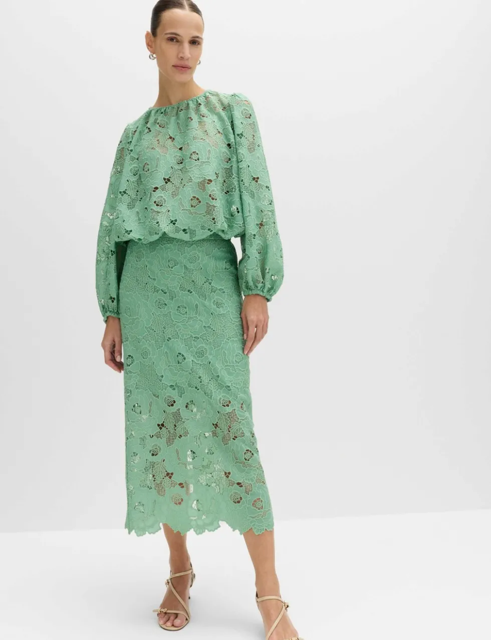 Lace Cutwork Detail Midi Pencil Skirt