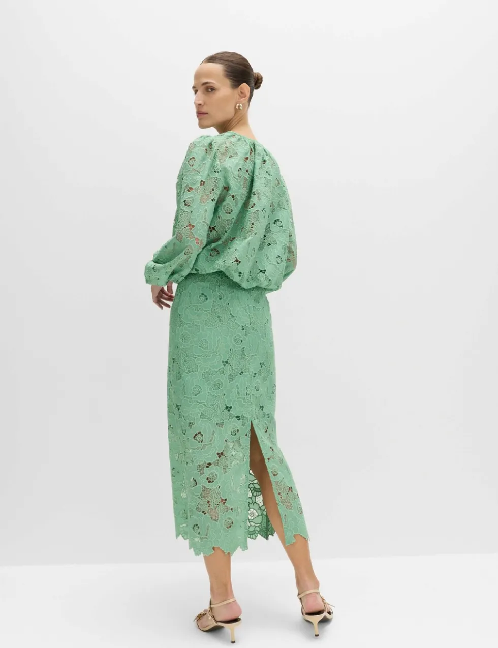 Lace Cutwork Detail Midi Pencil Skirt