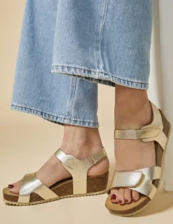 Leather Ankle Strap Flatform Sandals