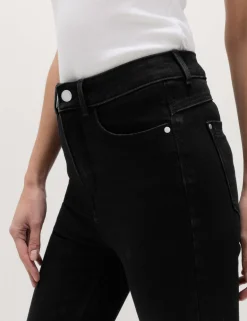 Lily Magic Shaping High Waisted Jeans