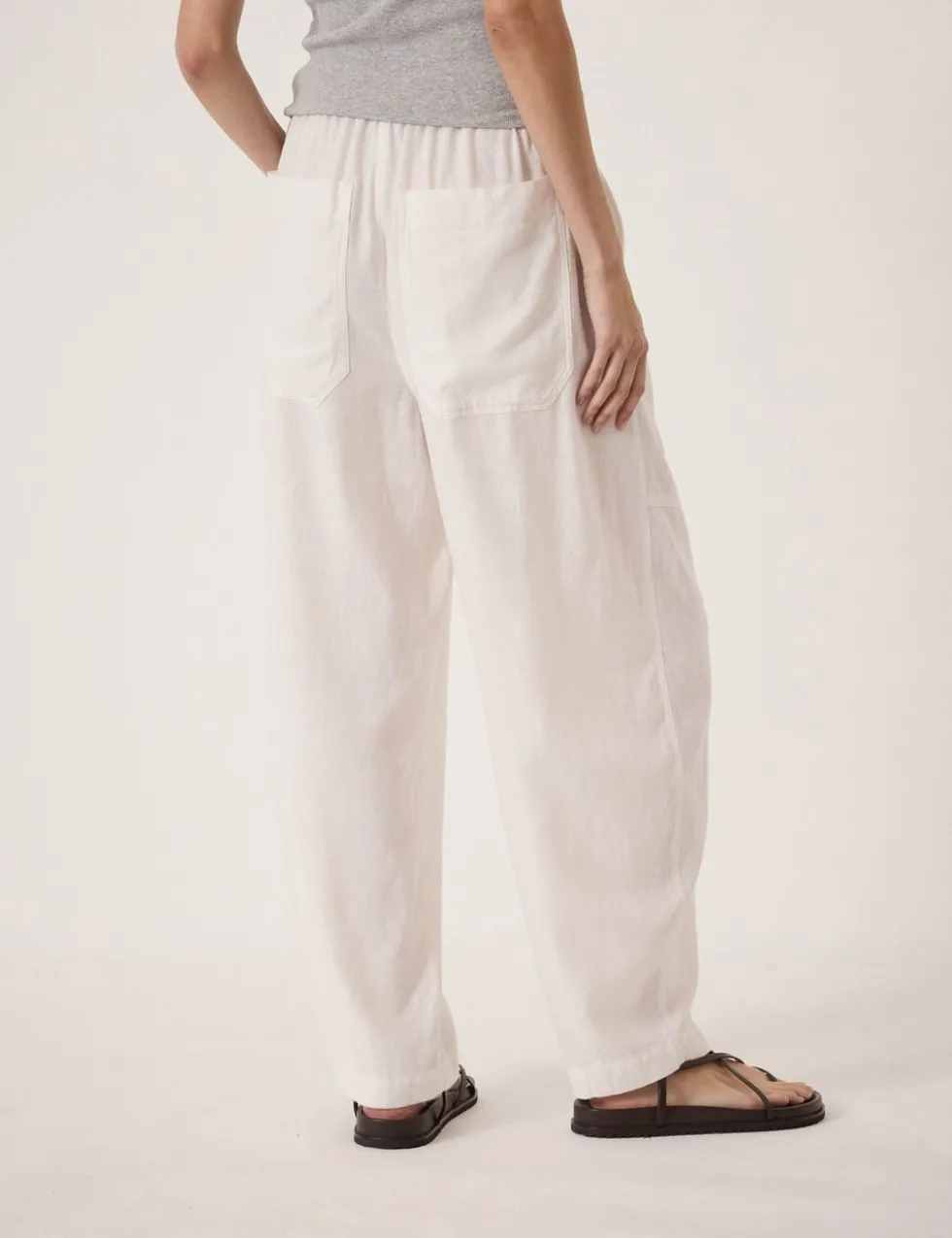 Linen Blend Barrel Leg Trousers