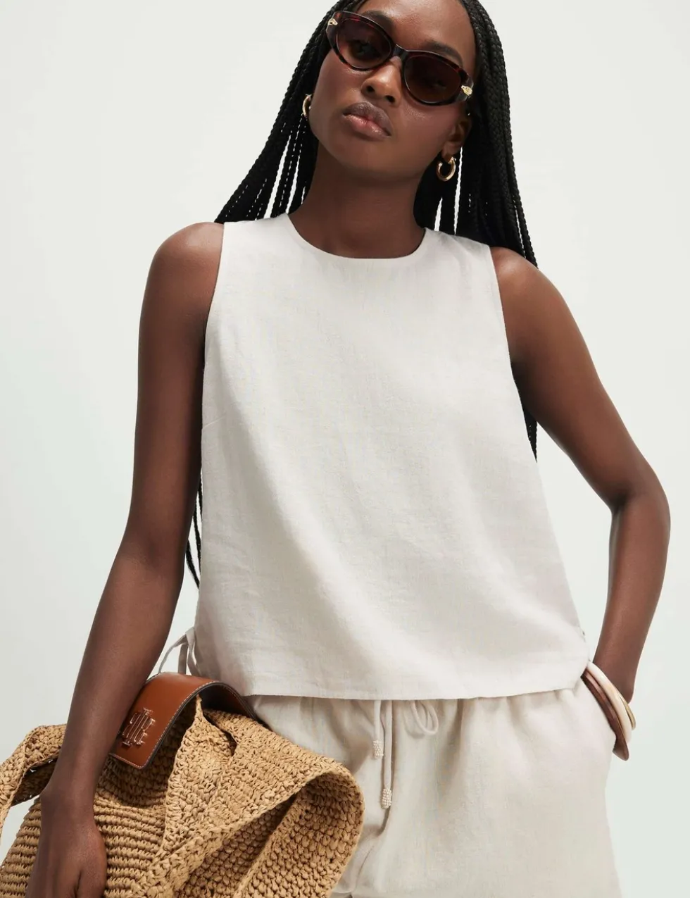 Linen Rich Keyhole Tank Top