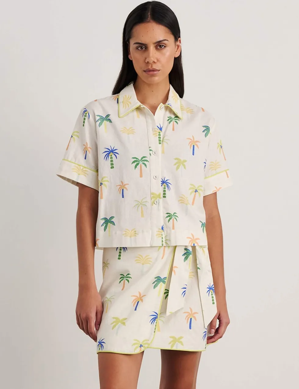 Linen Rich Palm Print Collared Shirt
