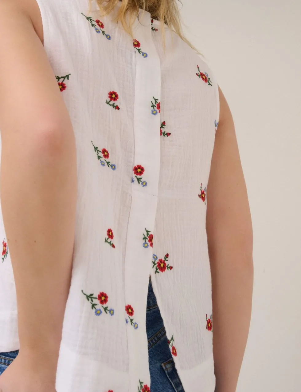 Linen Rich Round Neck Vest Top
