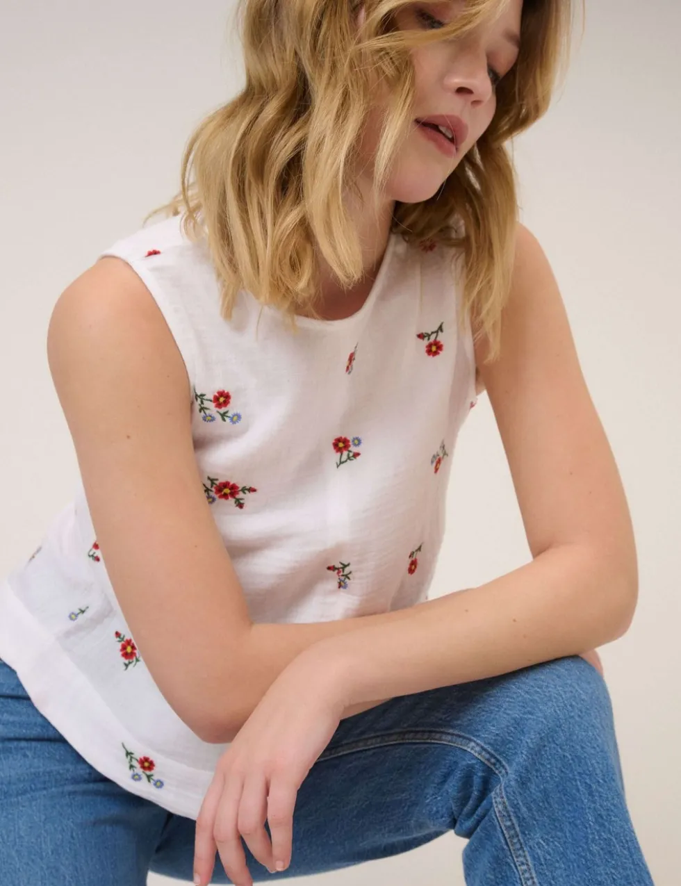 Linen Rich Round Neck Vest Top