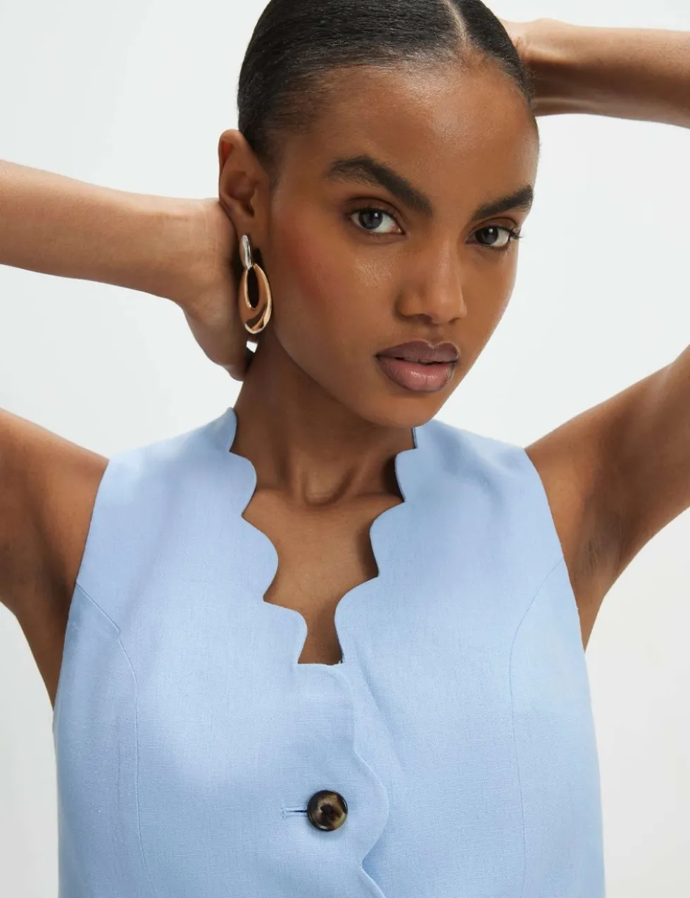 Linen Rich Single Breasted Cropped Waistcoat