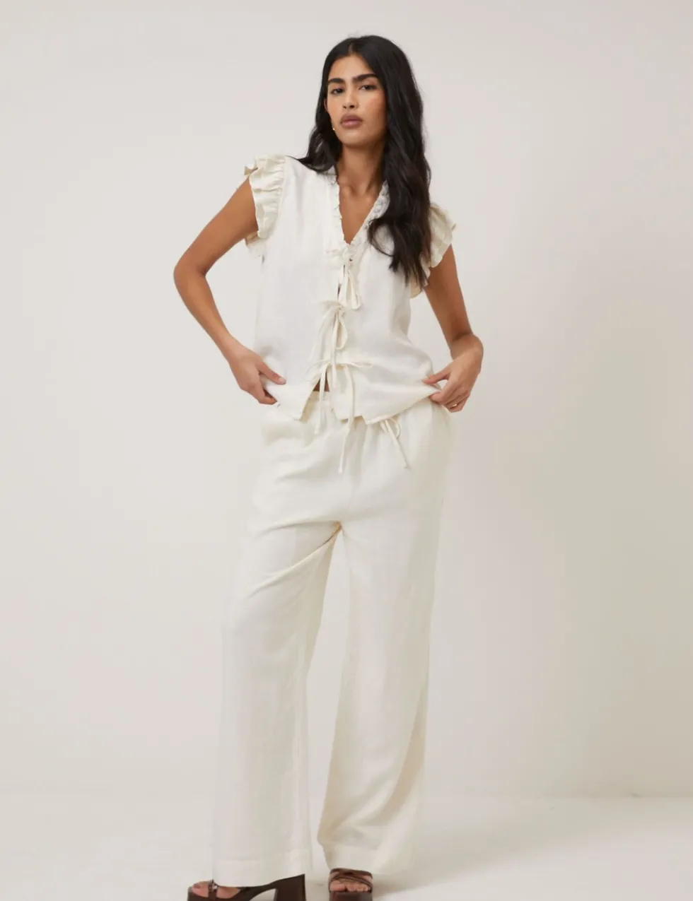 Linen Rich Tie Front Ruffle Top