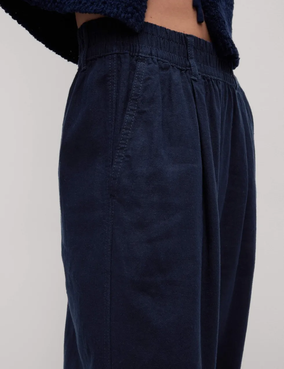 Linen Rich Wide Leg Cropped Trousers