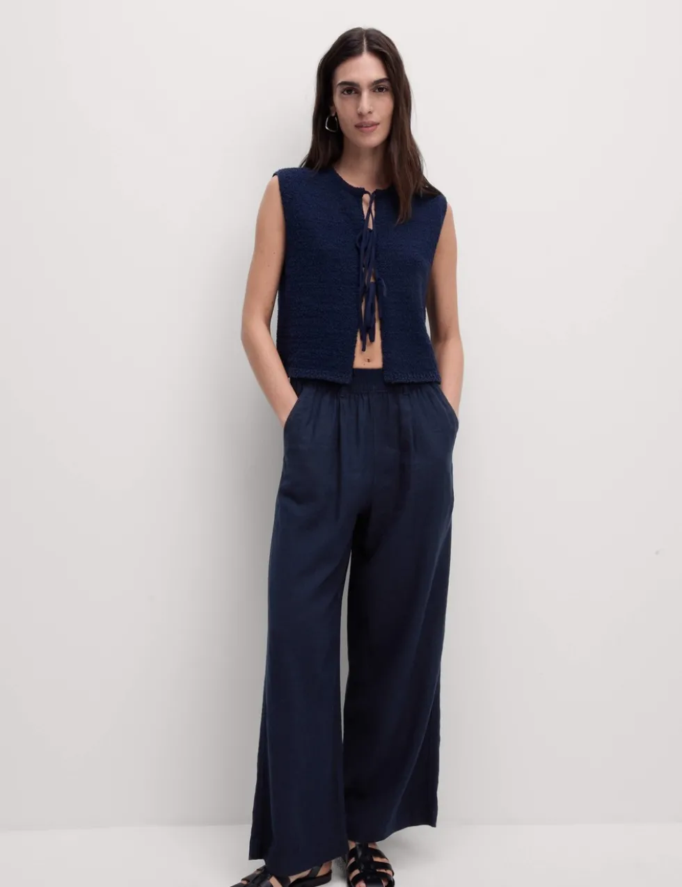 Linen Rich Wide Leg Cropped Trousers