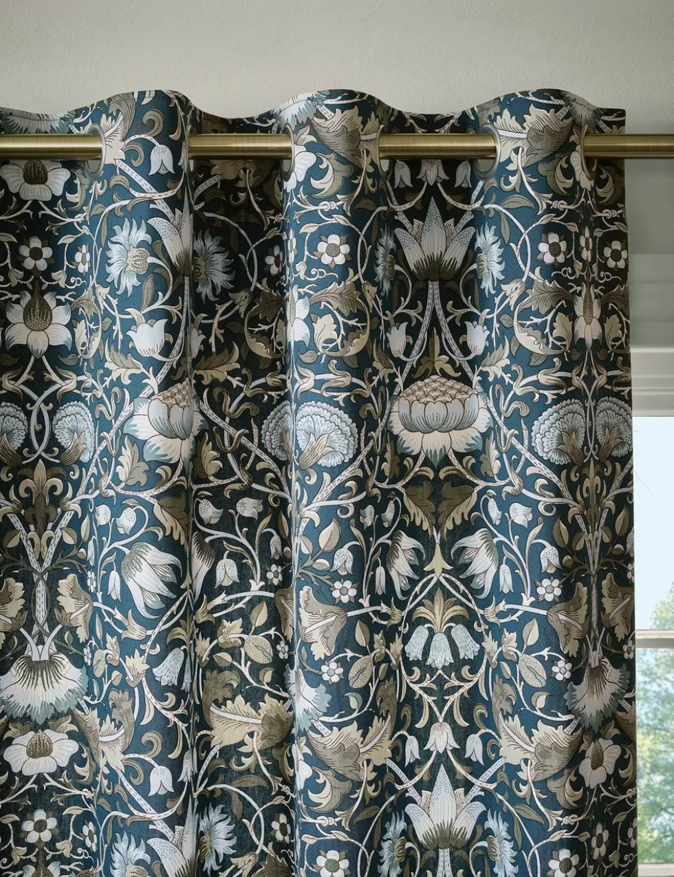Lodden Pure Cotton Eyelet Curtains