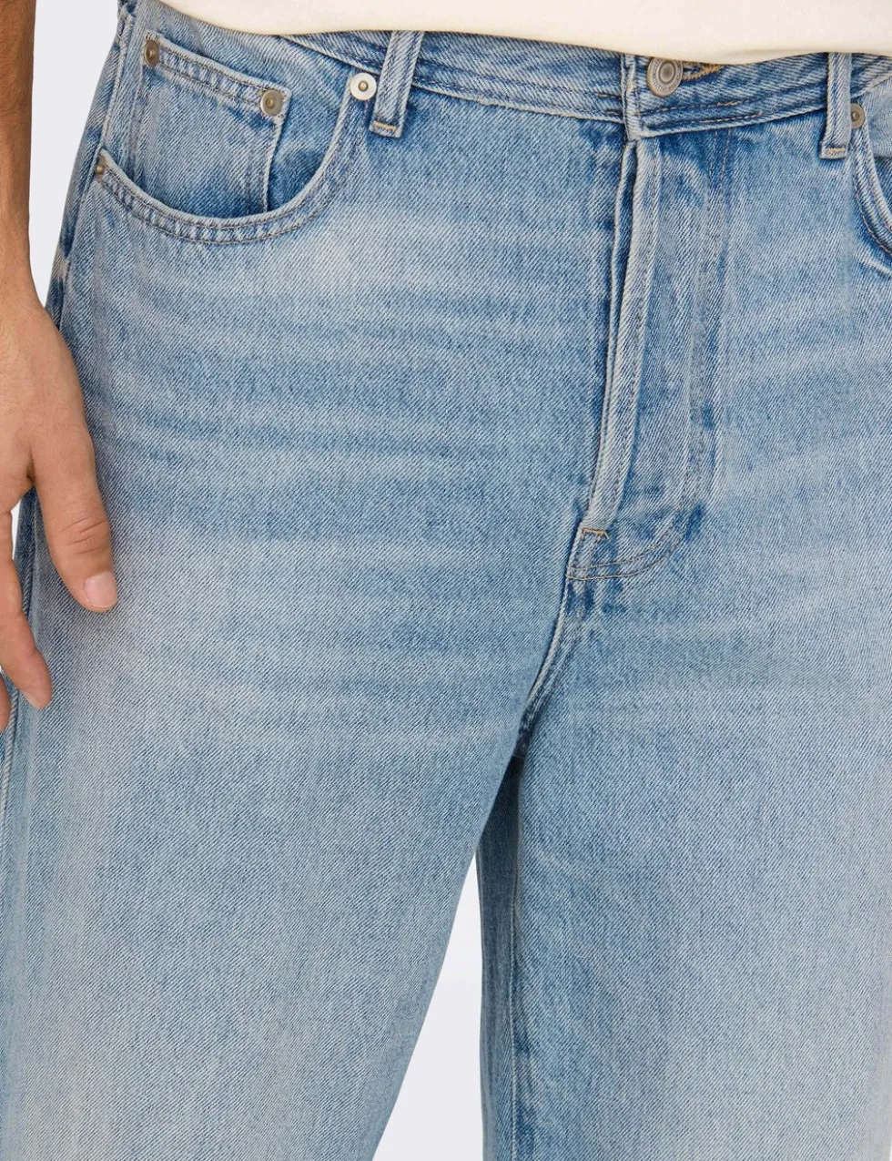 Loose Fit 5 Pocket Jeans